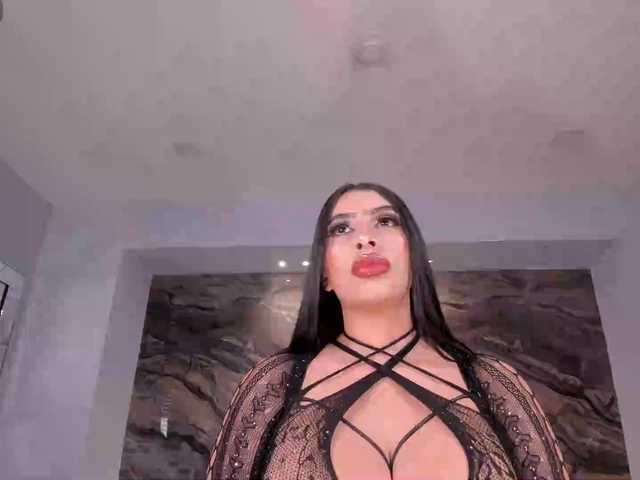 LeahLombardi's BongaCams show and profile