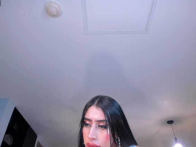 LeahLombardi's BongaCams show and profile