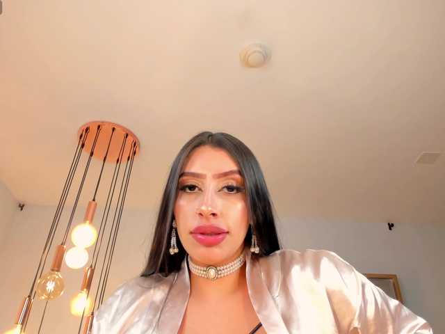 LeahLombardi's BongaCams show and profile