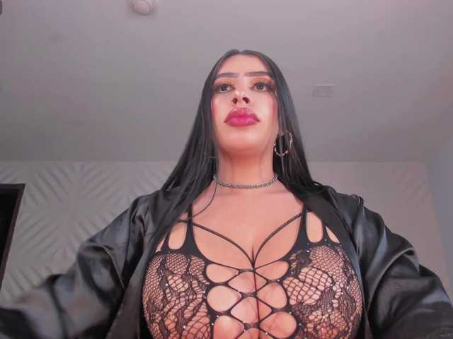 LeahLombardi's BongaCams show and profile