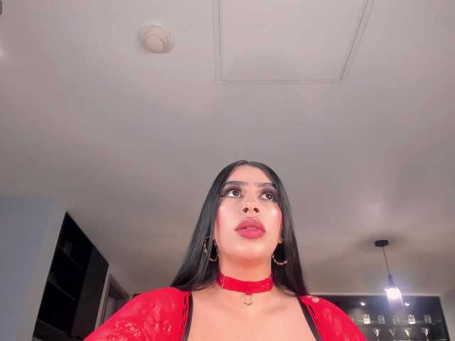 LeahLombardi's BongaCams show and profile