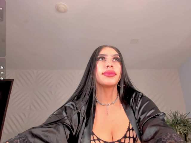 LeahLombardi's BongaCams show and profile