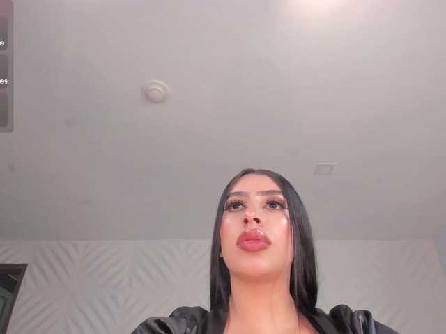 LeahLombardi's BongaCams show and profile