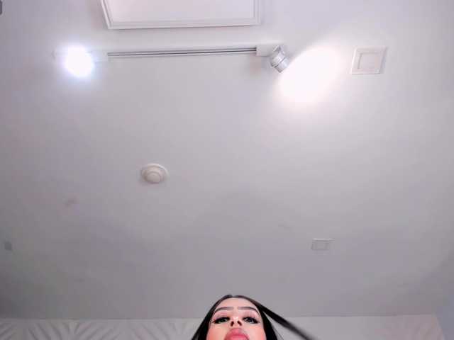 LeahLombardi's BongaCams show and profile