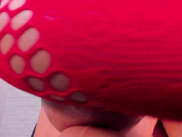 LeahLombardi from BongaCams