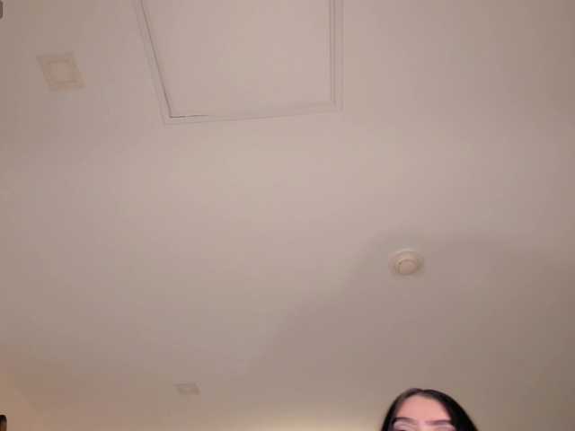 LeahLombardi's BongaCams show and profile