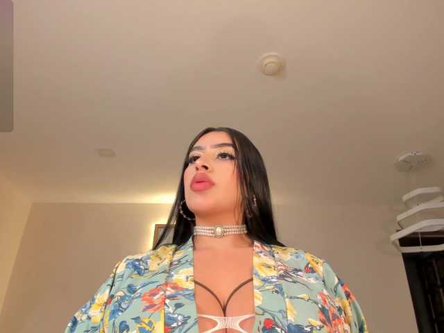 LeahLombardi's BongaCams show and profile