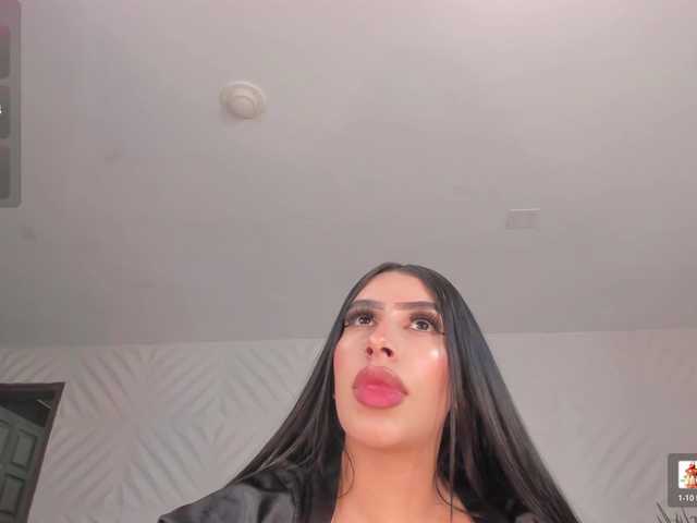 LeahLombardi's BongaCams show and profile