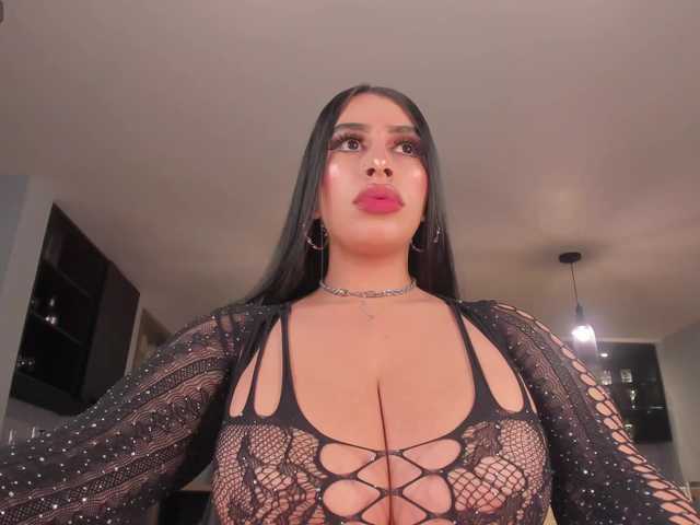 LeahLombardi's BongaCams show and profile