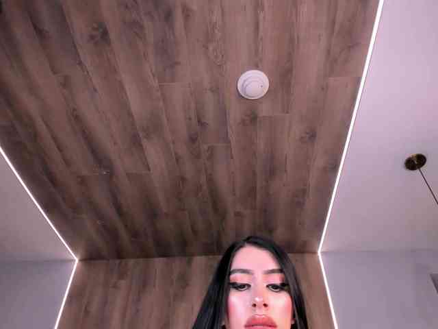 LeahLombardi Live Webcam on BongaCams