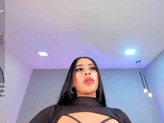 LeahLombardi Live Webcam on BongaCams