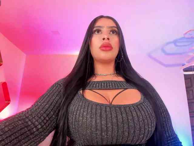 LeahLombardi Live Webcam on BongaCams