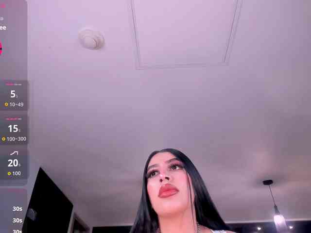 LeahLombardi Live Webcam on BongaCams