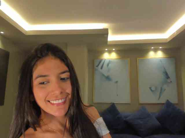 free online cam AliceCrawford