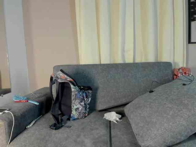 Abril-jones10 webcam