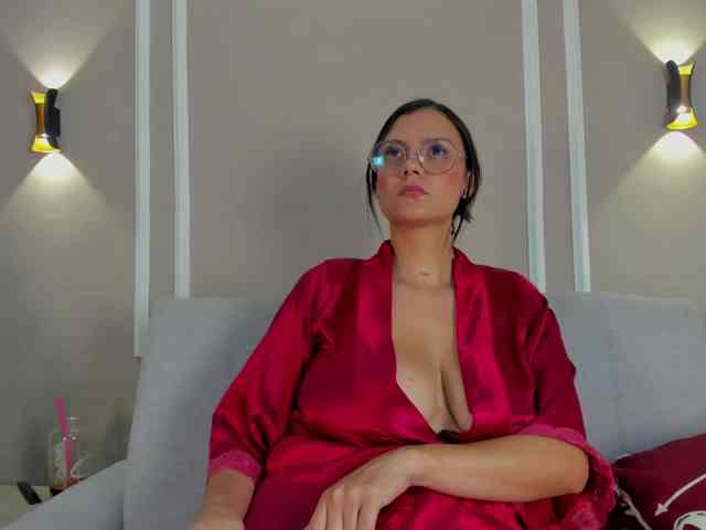 Abril-jones10 webcam