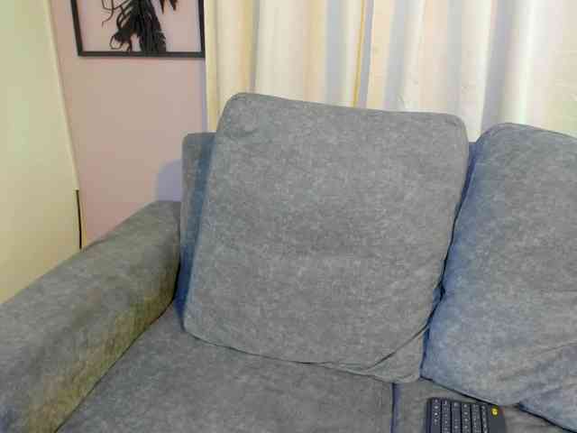 Abril-jones10 webcam