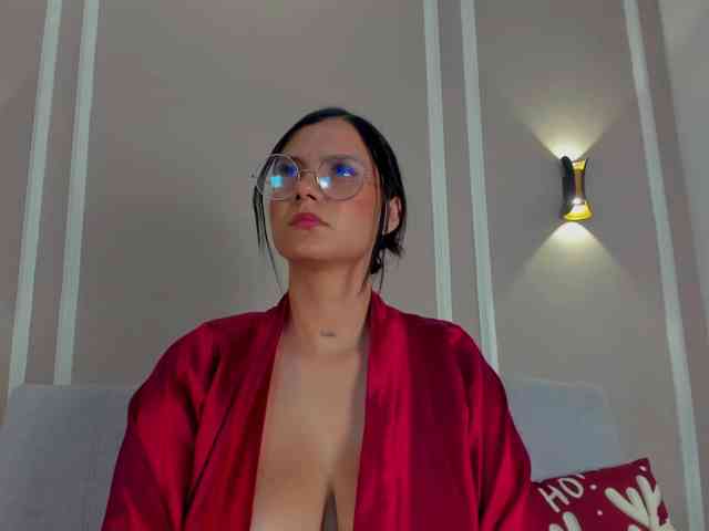 Abril-jones10 webcam