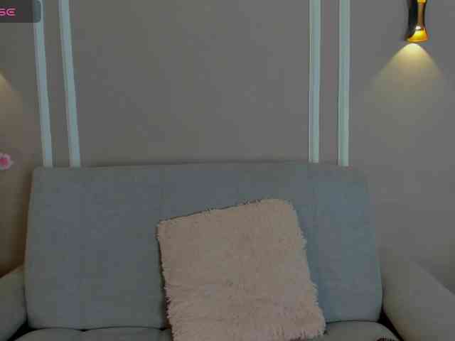 Abril-jones10 webcam