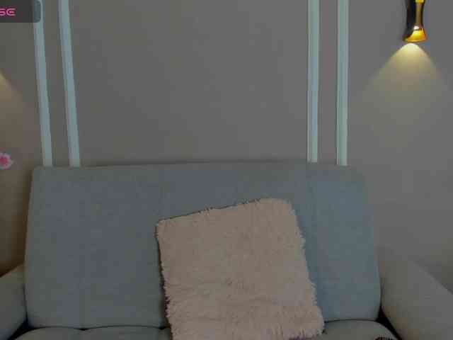 Abril-jones10 webcam