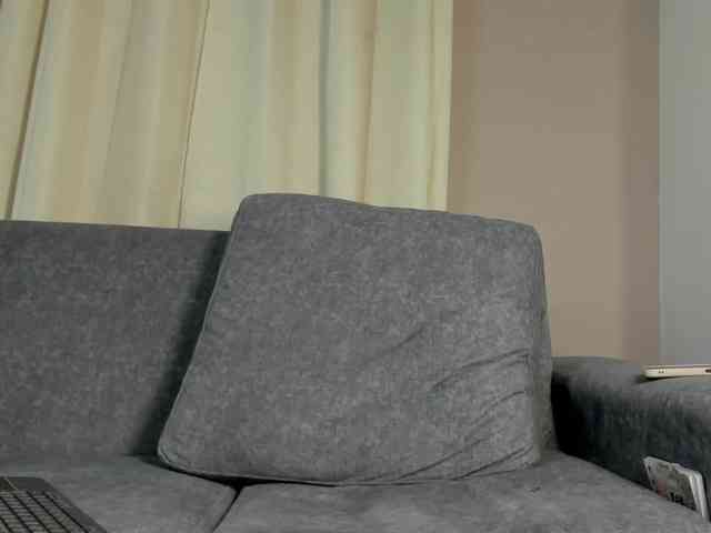 Abril-jones10 webcam