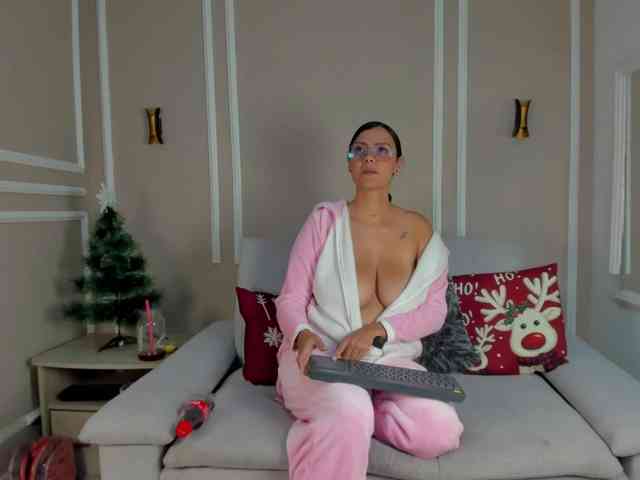 Abril-jones10 webcam