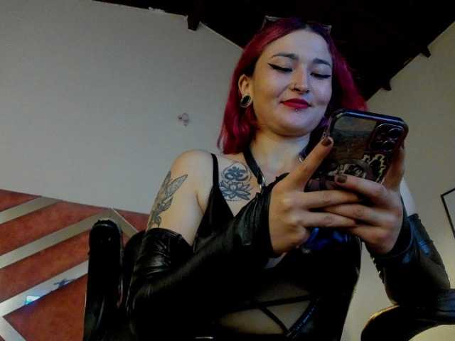 madame-ibby's BongaCams show and profile