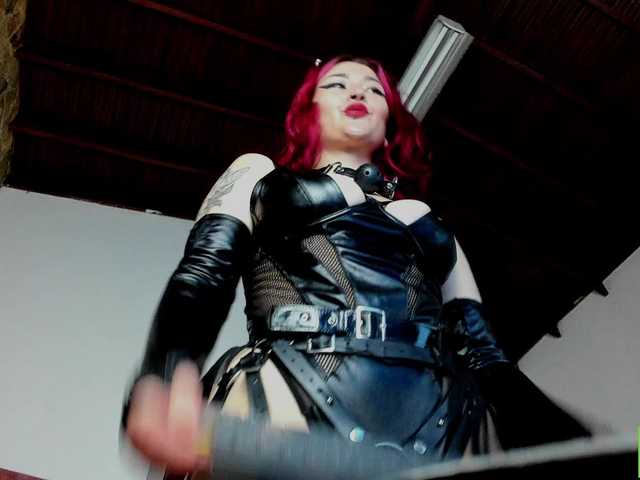 madame-ibby's BongaCams show and profile