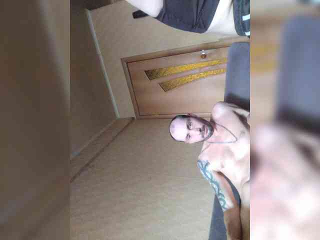 andrey36-09122 Live Webcam on BongaCams