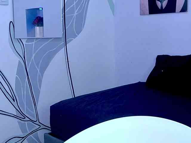 Sarahot66 webcam
