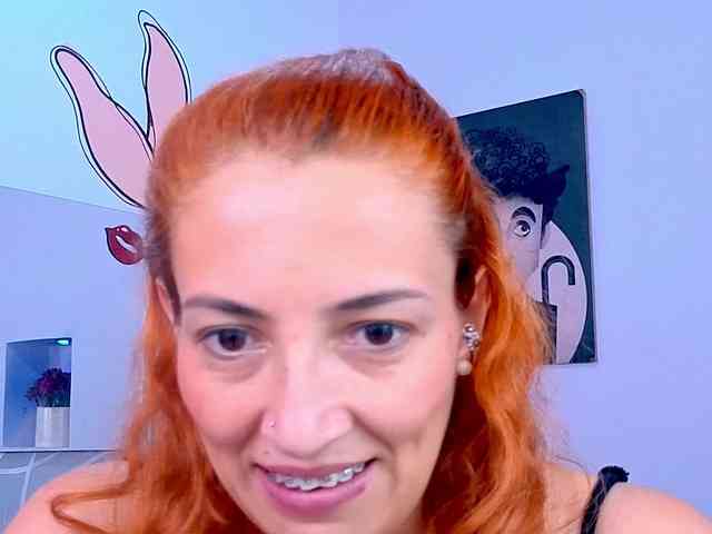 Sarahot66 webcam