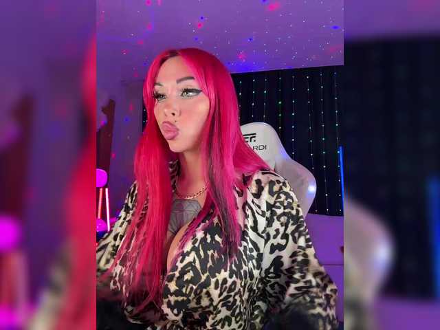  Cristalkate chat room