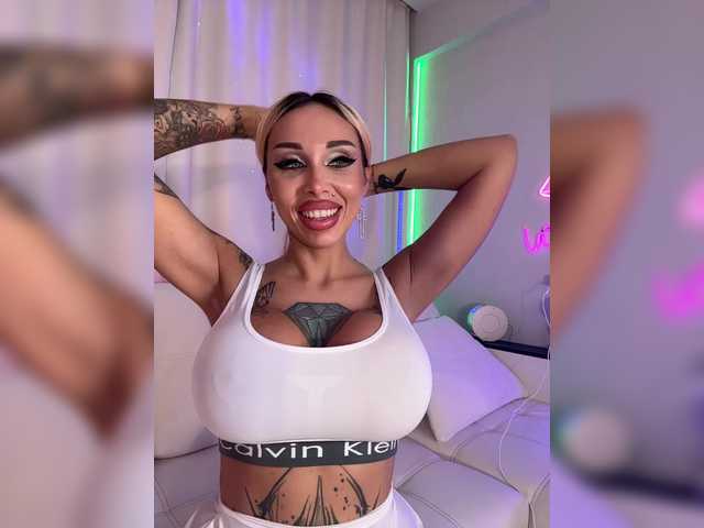  Cristalkate chat room