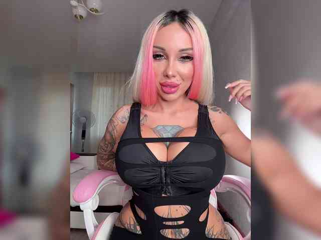 Cristalkate Live Webcam on BongaCams