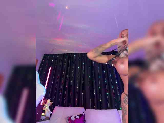 live adult webcam Cristalkate