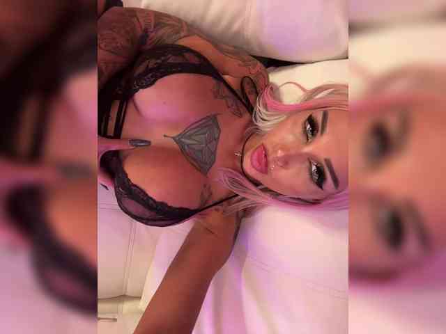 live sex chats Cristalkate