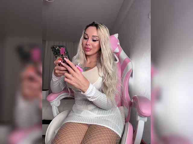 live nude chatroom Cristalkate