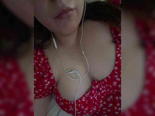 Thebaddestfemale webcam
