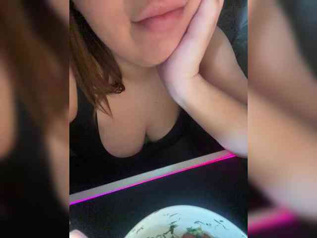 Thebaddestfemale webcam