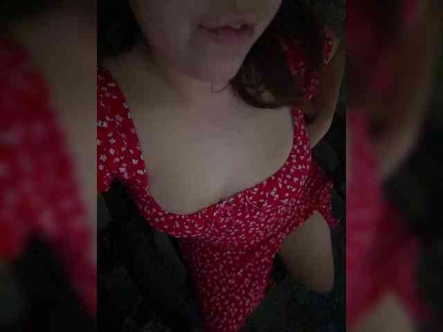 Thebaddestfemale webcam