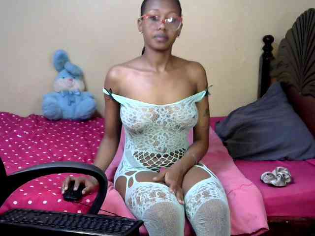PetiteJasmine webcam