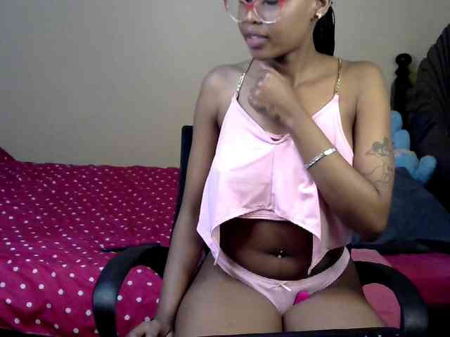 PetiteJasmine webcam