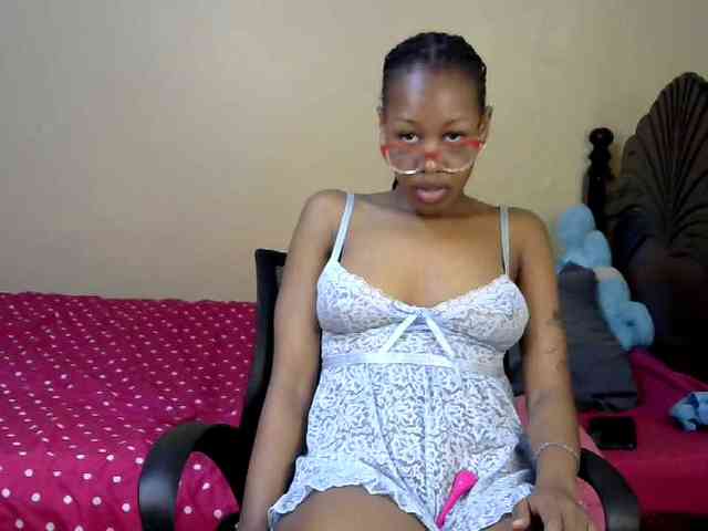 PetiteJasmine webcam
