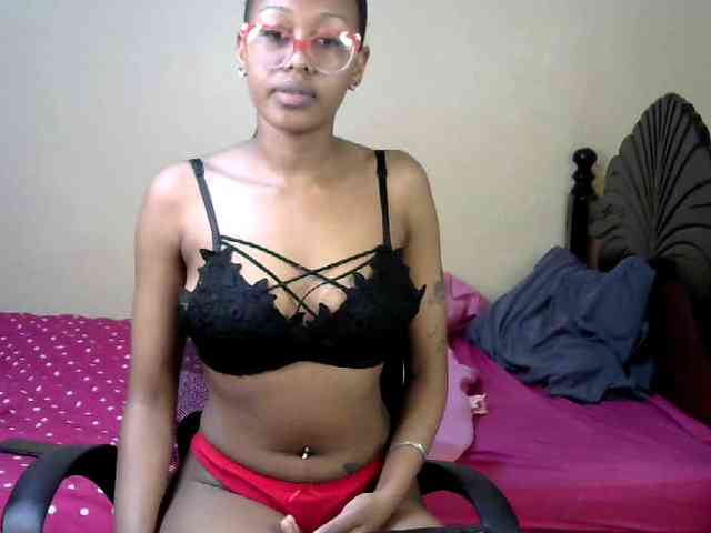 PetiteJasmine webcam