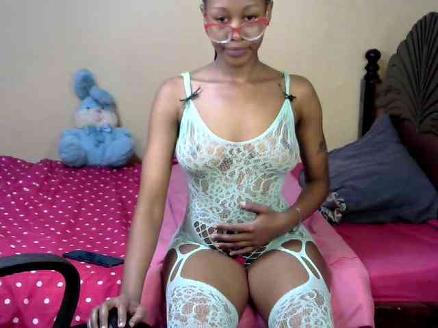 PetiteJasmine webcam