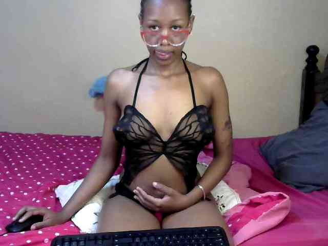 PetiteJasmine webcam