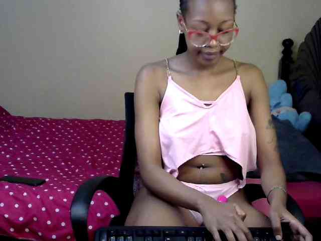 PetiteJasmine webcam