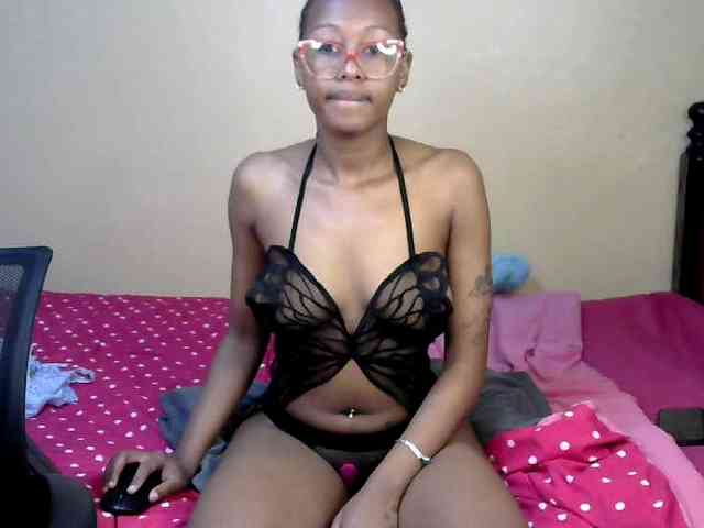 PetiteJasmine webcam