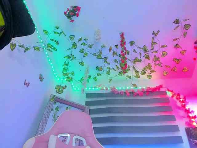 valeryysexyy1 webcam