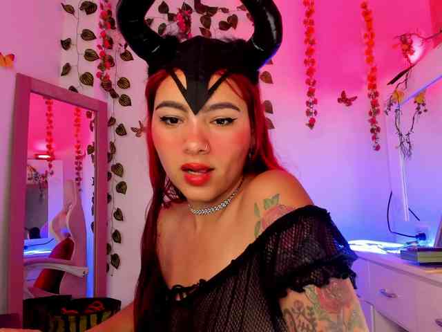 valeryysexyy1 webcam